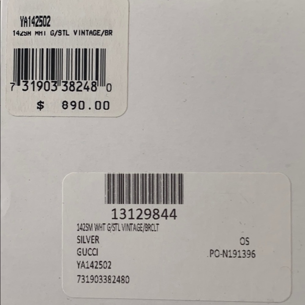 Women’s Gucci 29mm bracelet watch 💯 - Picture 3 of 6